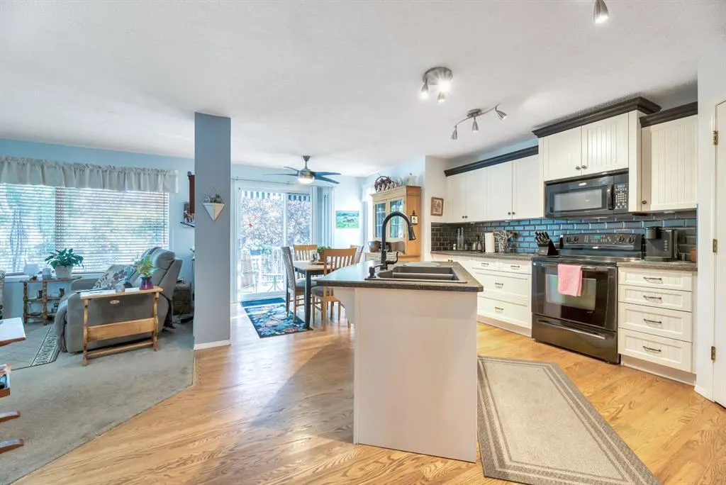 193 Chaparral Crescent SE