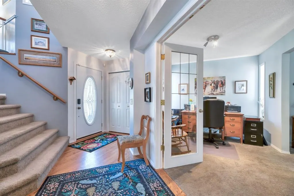 193 Chaparral Crescent SE