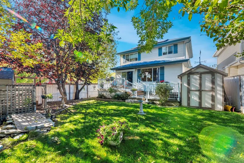 193 Chaparral Crescent SE