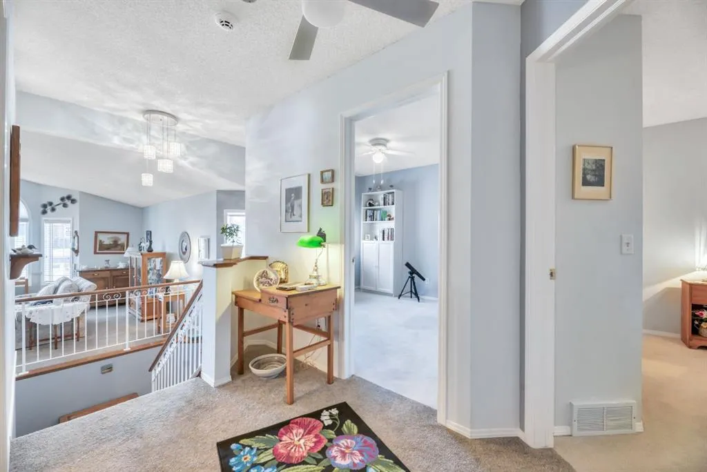 193 Chaparral Crescent SE