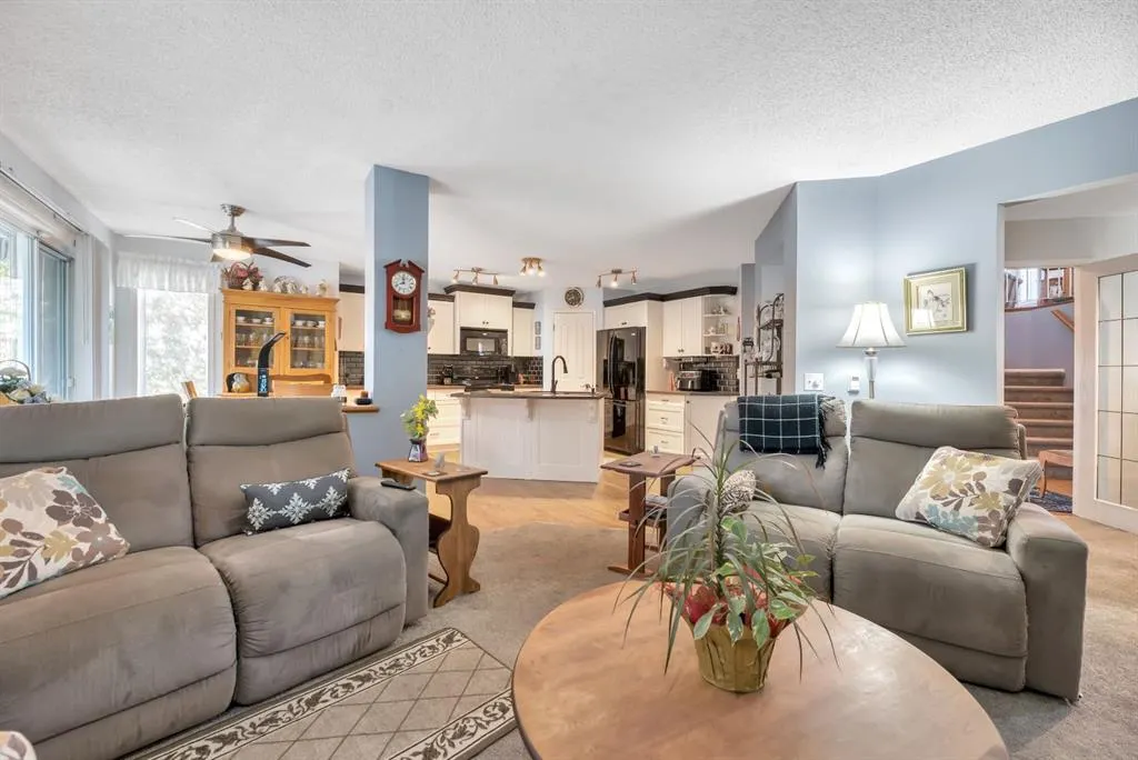 193 Chaparral Crescent SE