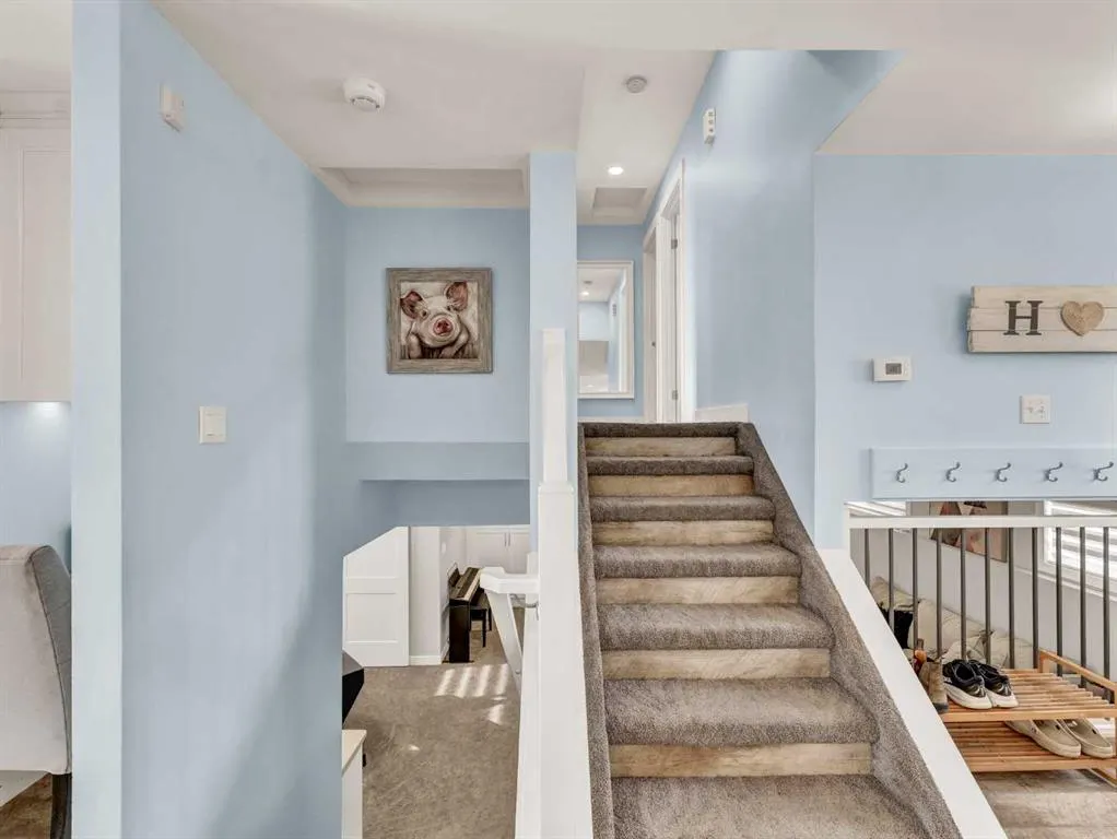 55 Rossland Road SE