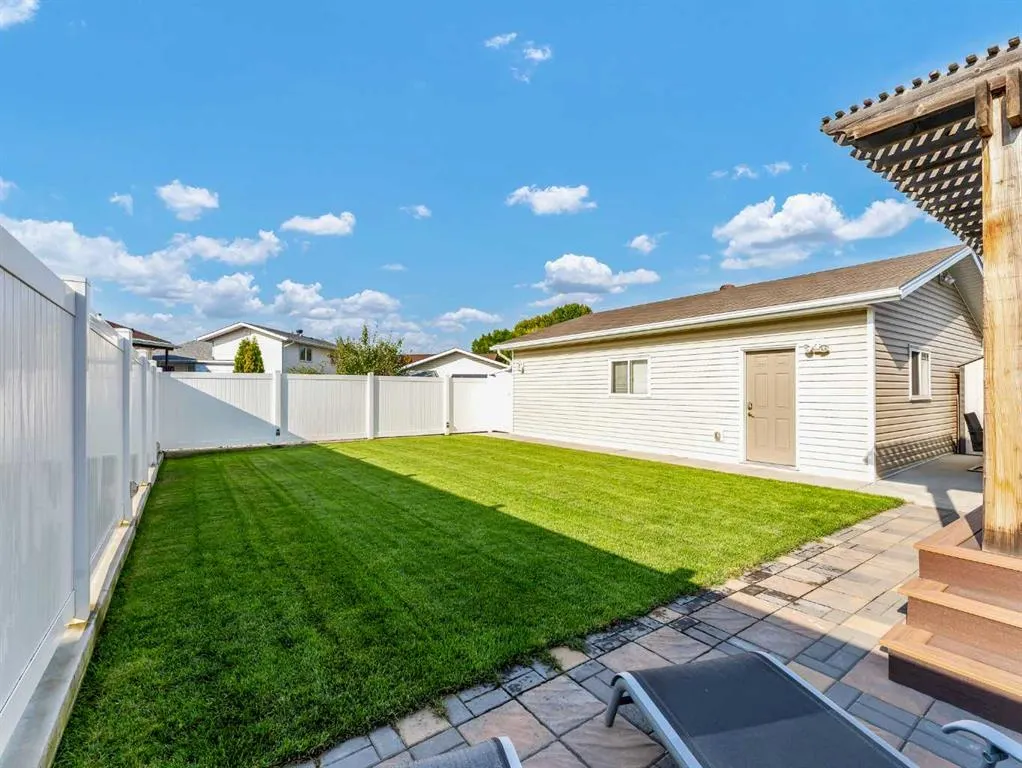 55 Rossland Road SE