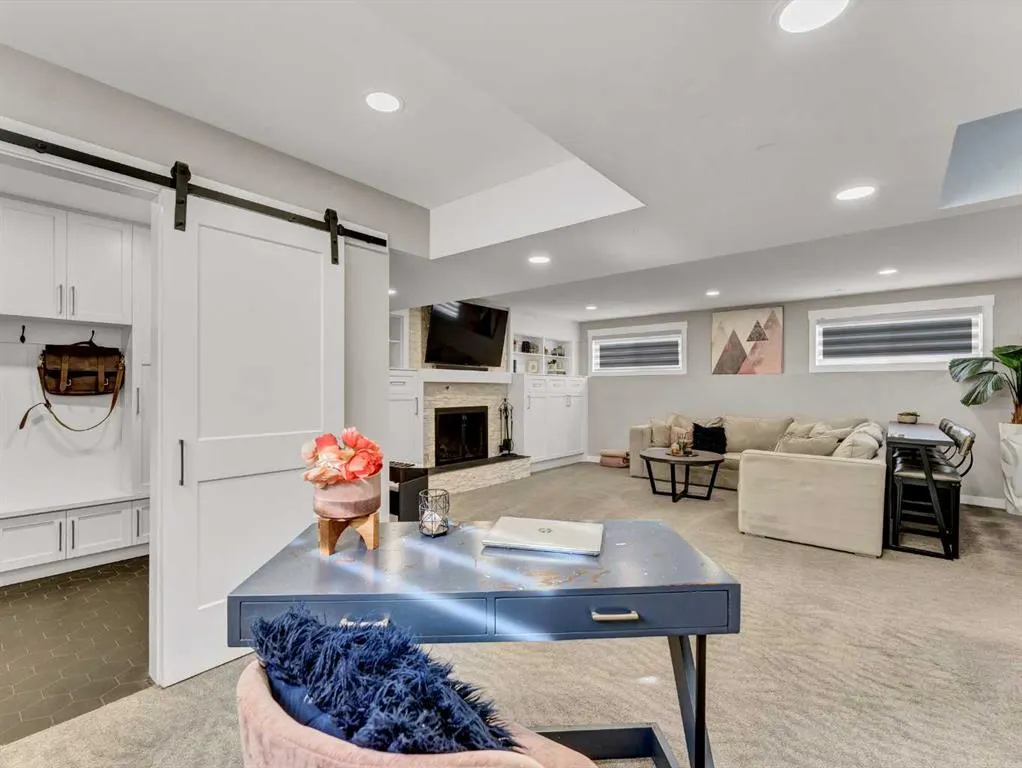 55 Rossland Road SE