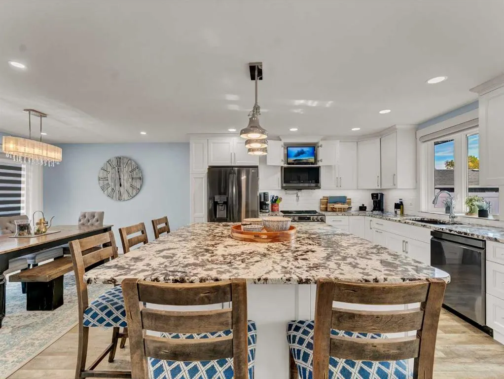 55 Rossland Road SE