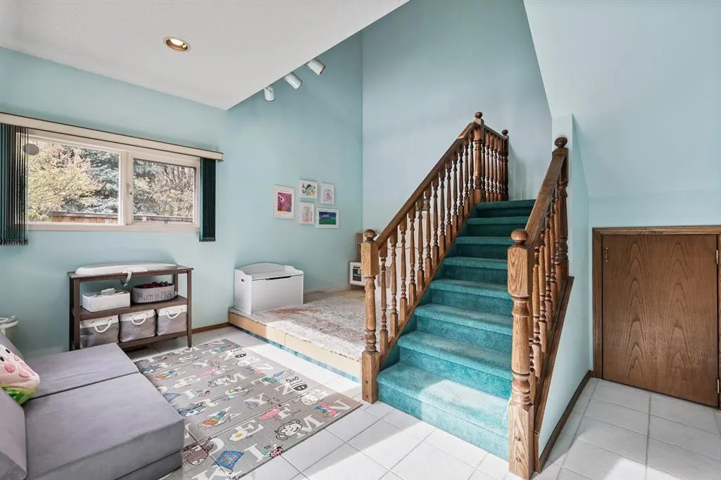 132 Oakmount Road SW