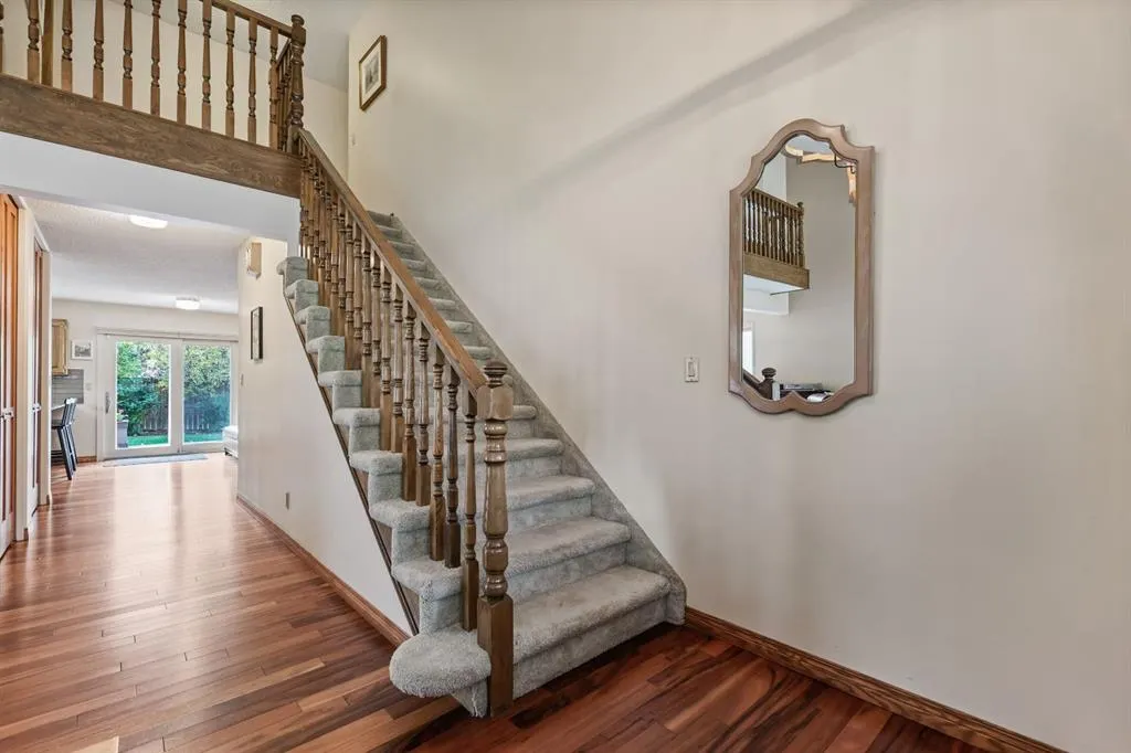 132 Oakmount Road SW