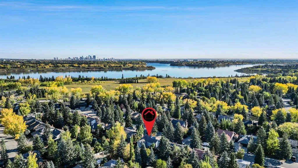 132 Oakmount Road SW