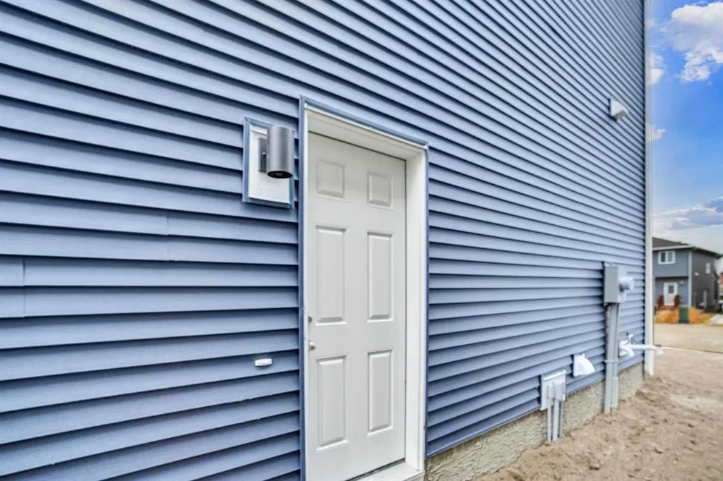 58 Corner Glen Common NE