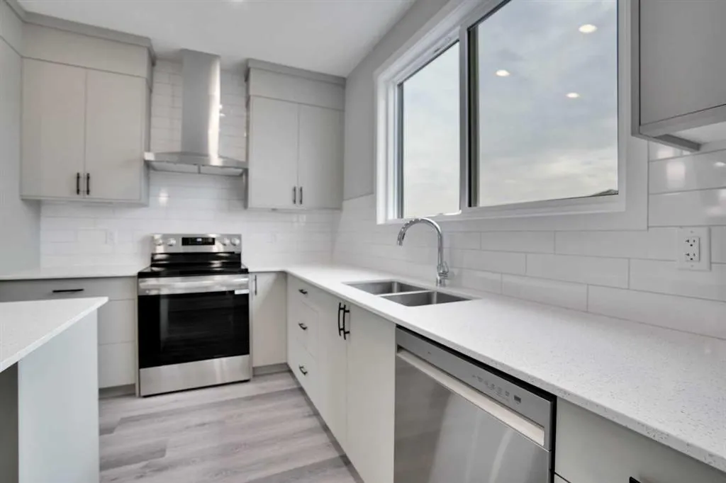 58 Corner Glen Common NE
