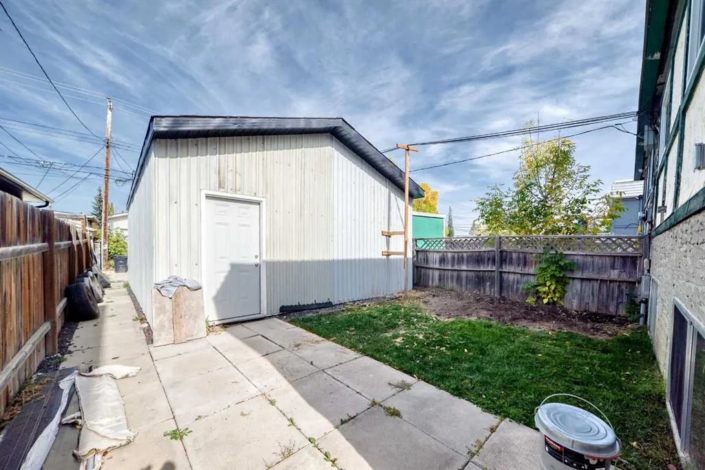 7508 36 Avenue NW