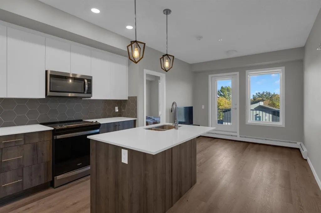 1605 17 Street SE, #221