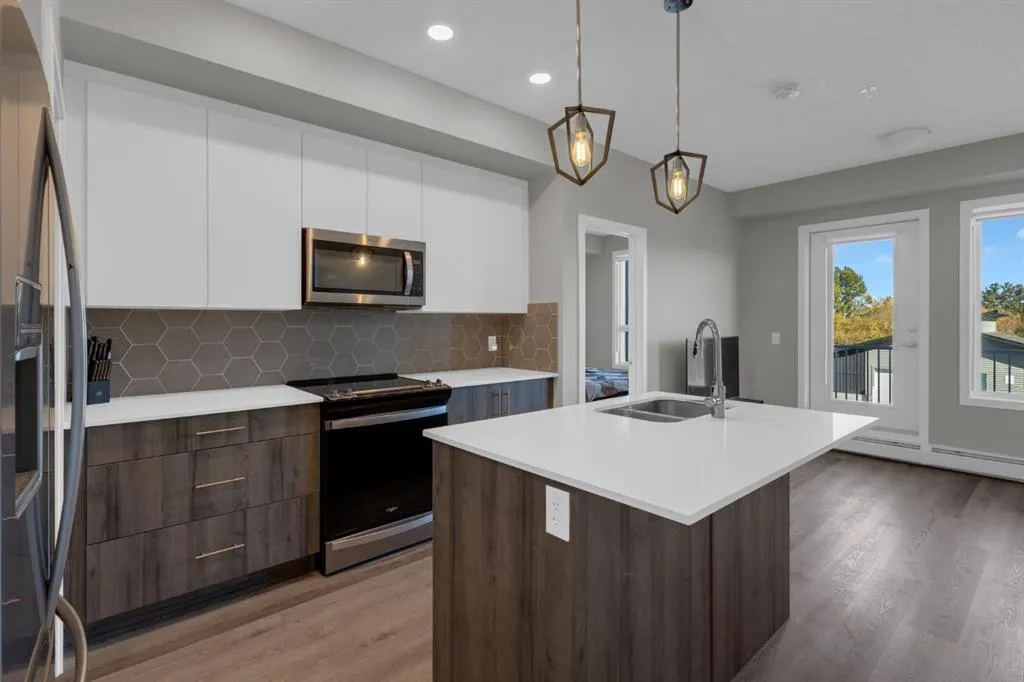 1605 17 Street SE, #221