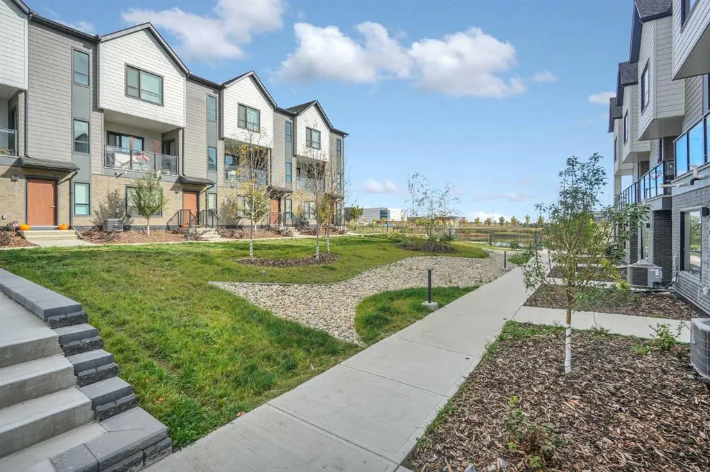 20295 Seton Way SE, #404