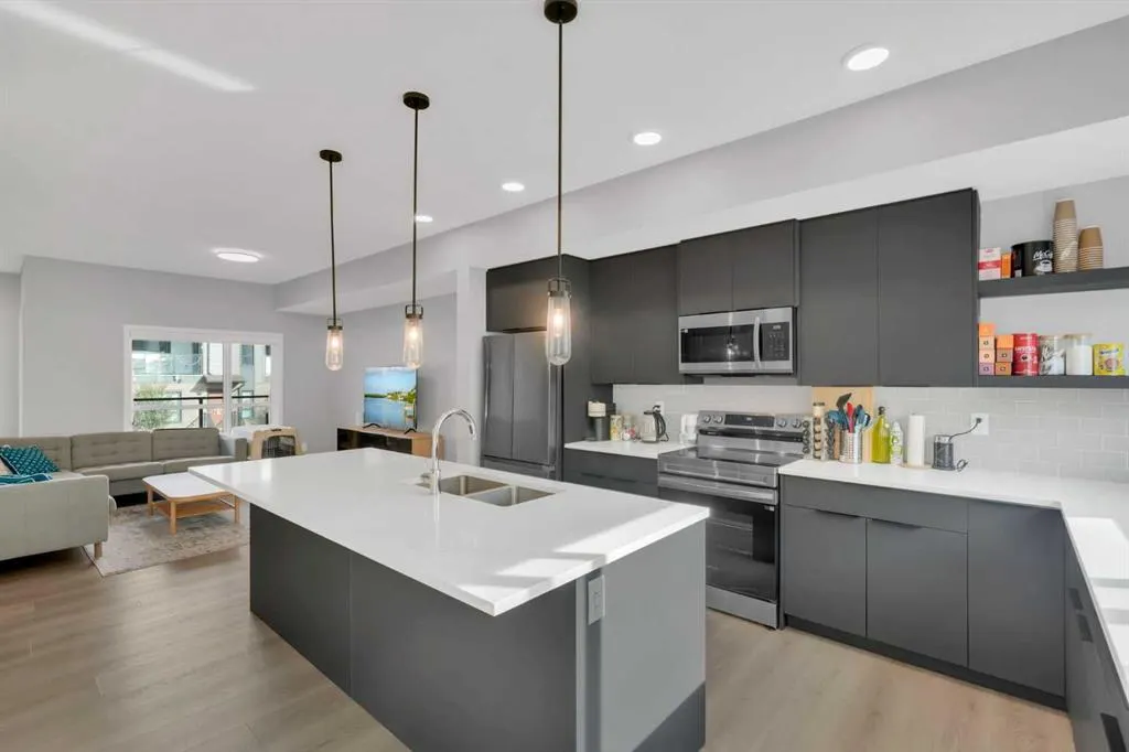 20295 Seton Way SE, #404