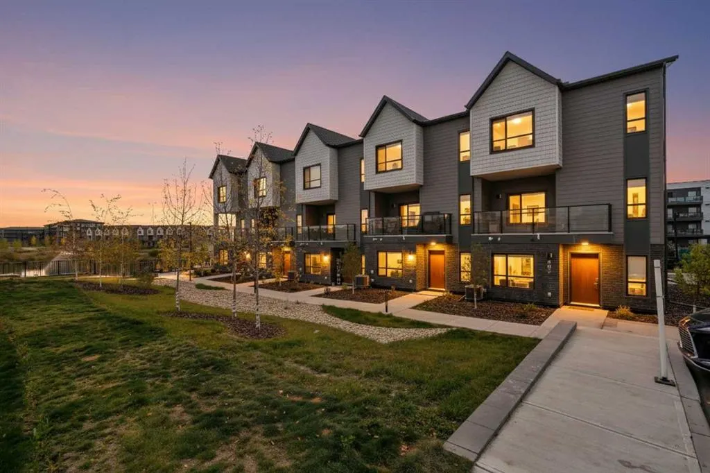 20295 Seton Way SE, #404