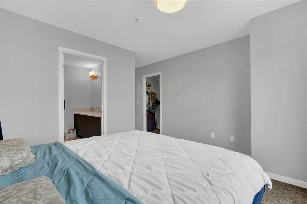 20295 Seton Way SE, #404
