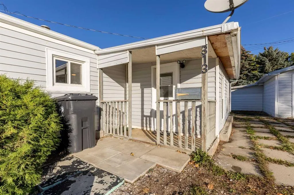 313 Noble Street