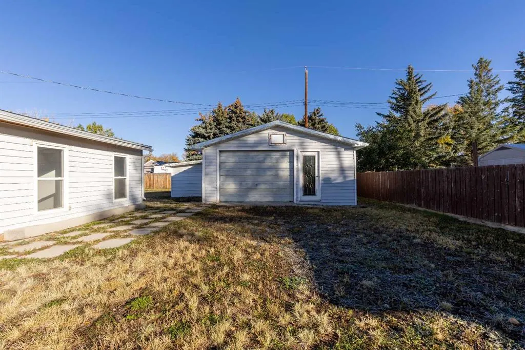 313 Noble Street