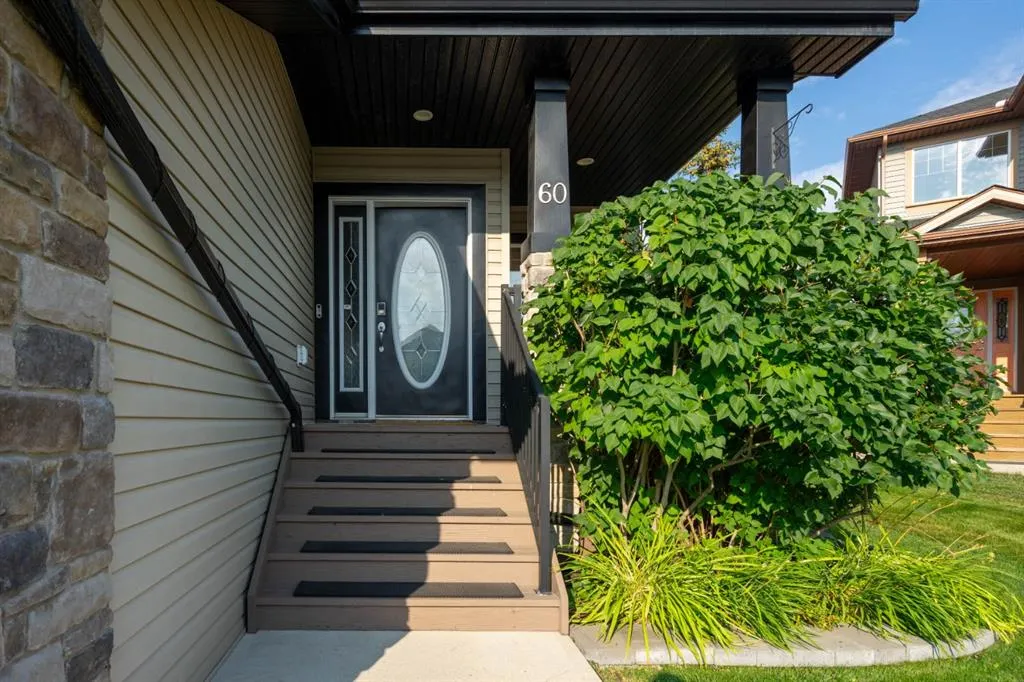 60 Elmont Court SW