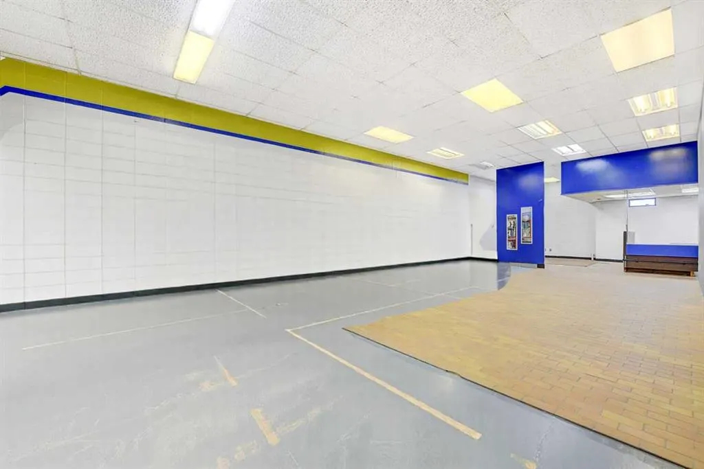 10030 101 Avenue