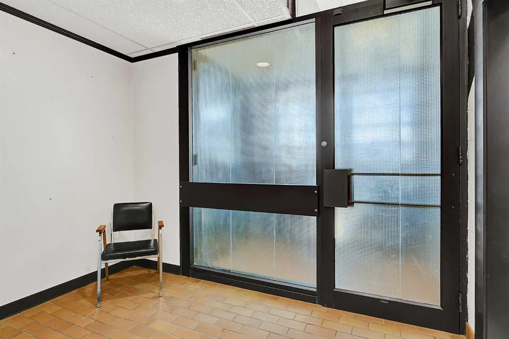 10030 101 Avenue