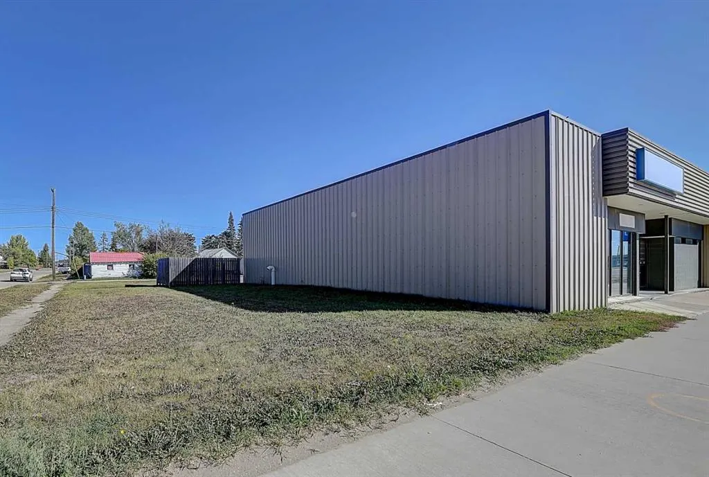 10030 101 Avenue