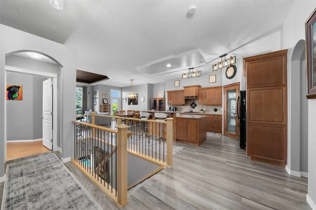 51 Crestridge Way SW