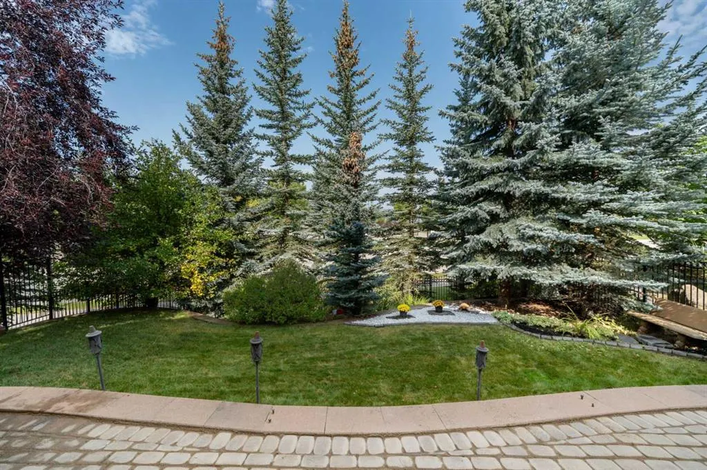 51 Crestridge Way SW