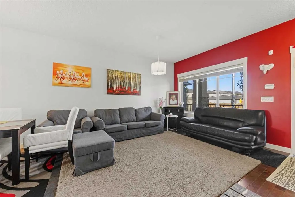 37 Skyview Ranch Manor NE