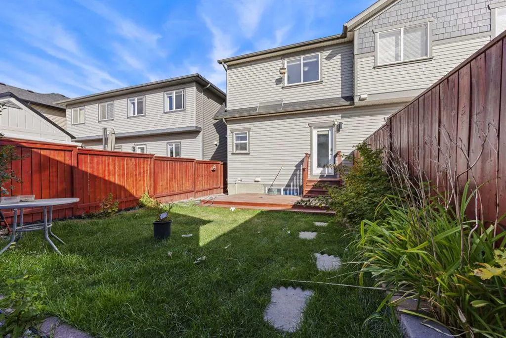 37 Skyview Ranch Manor NE