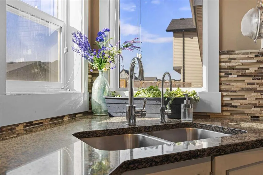 37 Skyview Ranch Manor NE