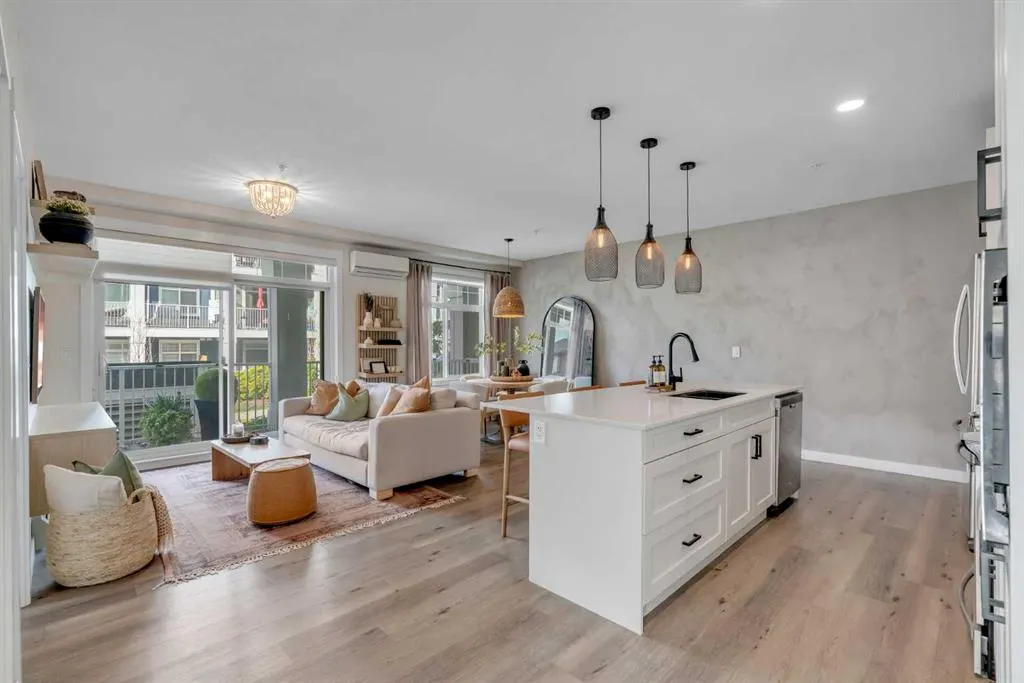 200 Auburn Meadows Common SE, #114