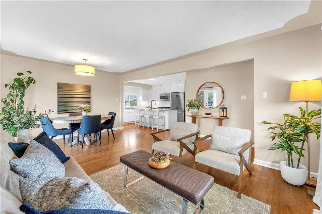 3 Walnut Drive SW