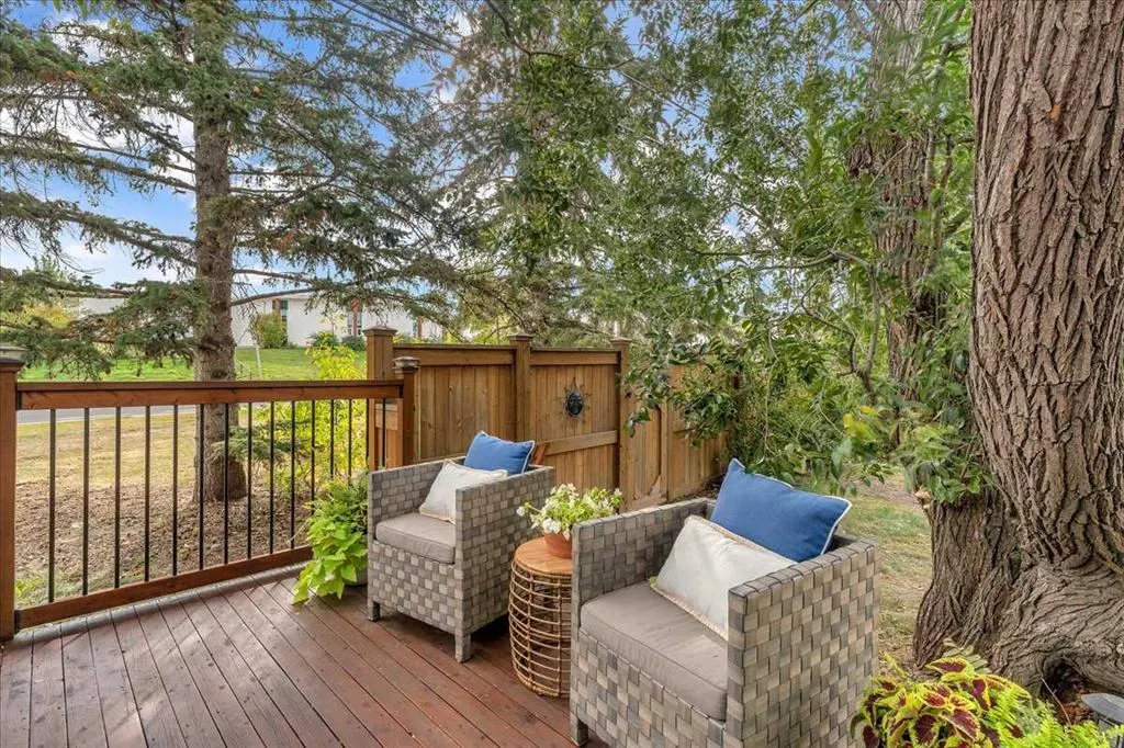 3 Walnut Drive SW