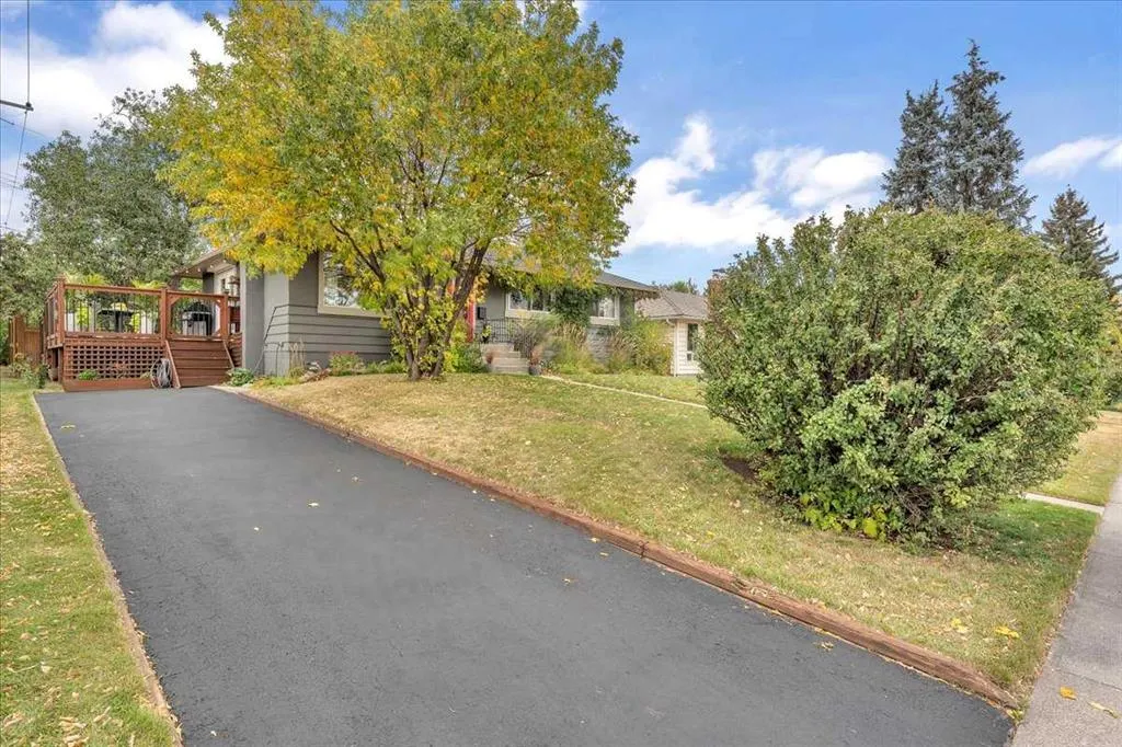 3 Walnut Drive SW