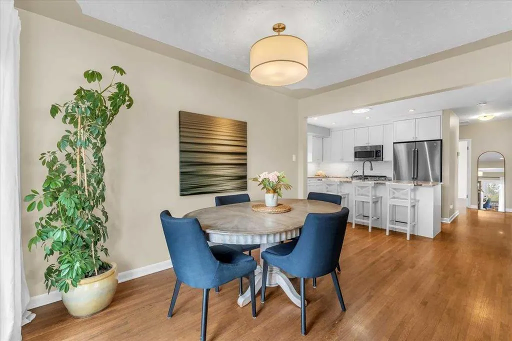 3 Walnut Drive SW