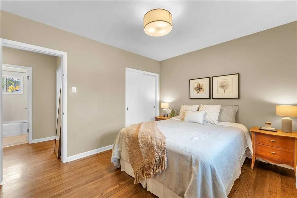 3 Walnut Drive SW