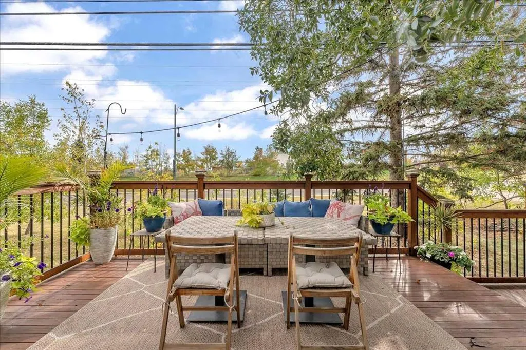 3 Walnut Drive SW