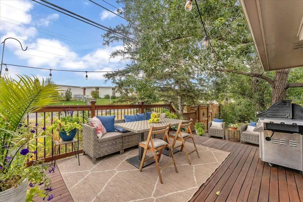 3 Walnut Drive SW