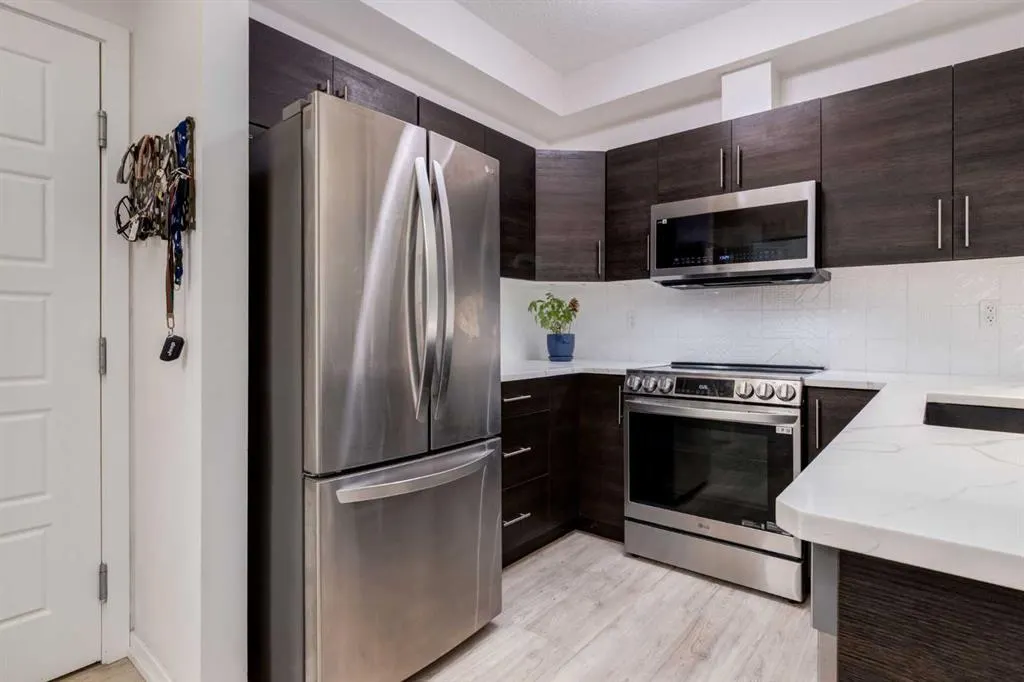 207 Sunset Drive, #109