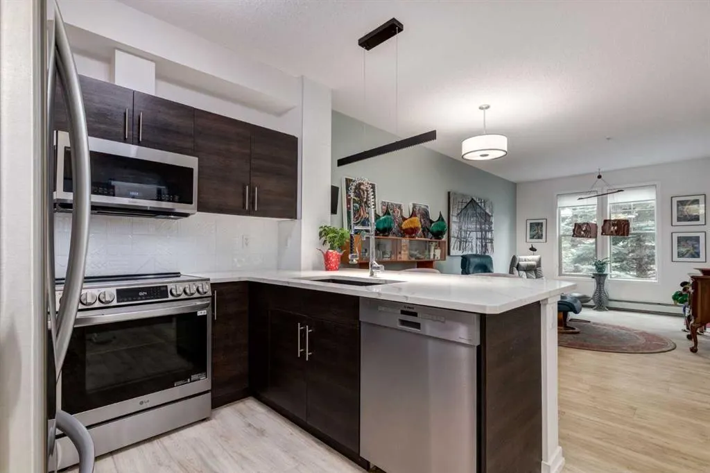 207 Sunset Drive, #109