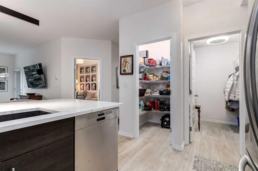 207 Sunset Drive, #109