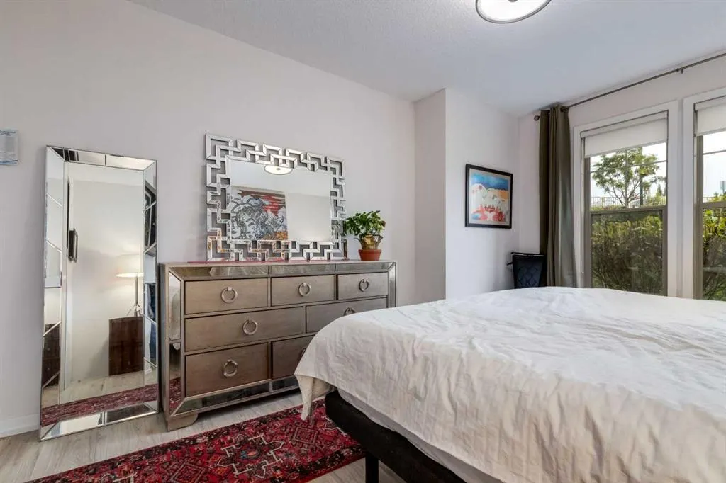 207 Sunset Drive, #109