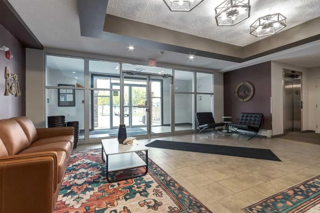 207 Sunset Drive, #109