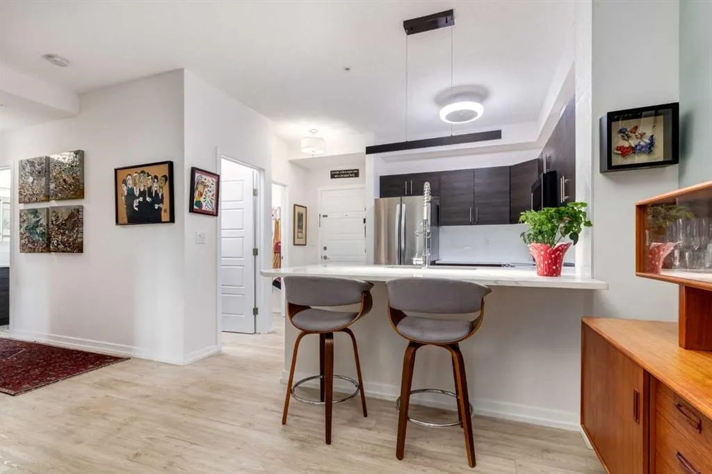 207 Sunset Drive, #109