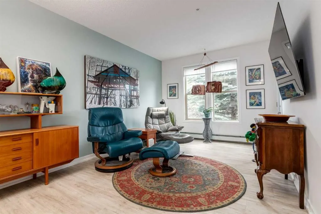 207 Sunset Drive, #109