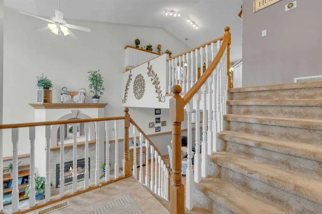 18 Asmundsen Close