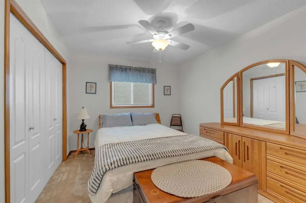 18 Asmundsen Close