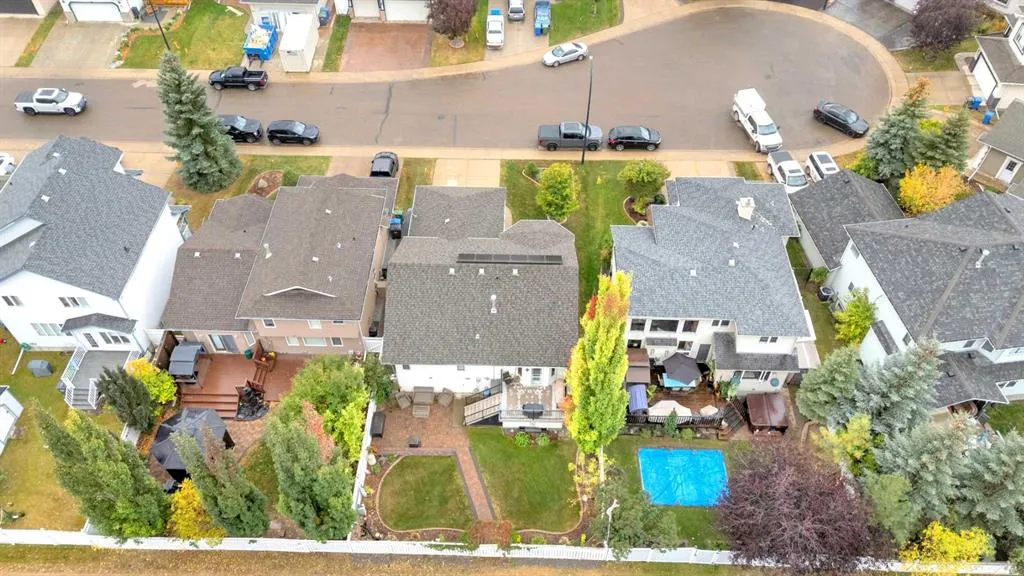 18 Asmundsen Close